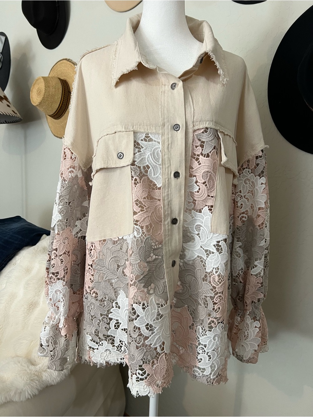 POL Floral Crochet Lace Patchwork Shacket Button Down Jacket Cream Size Medium